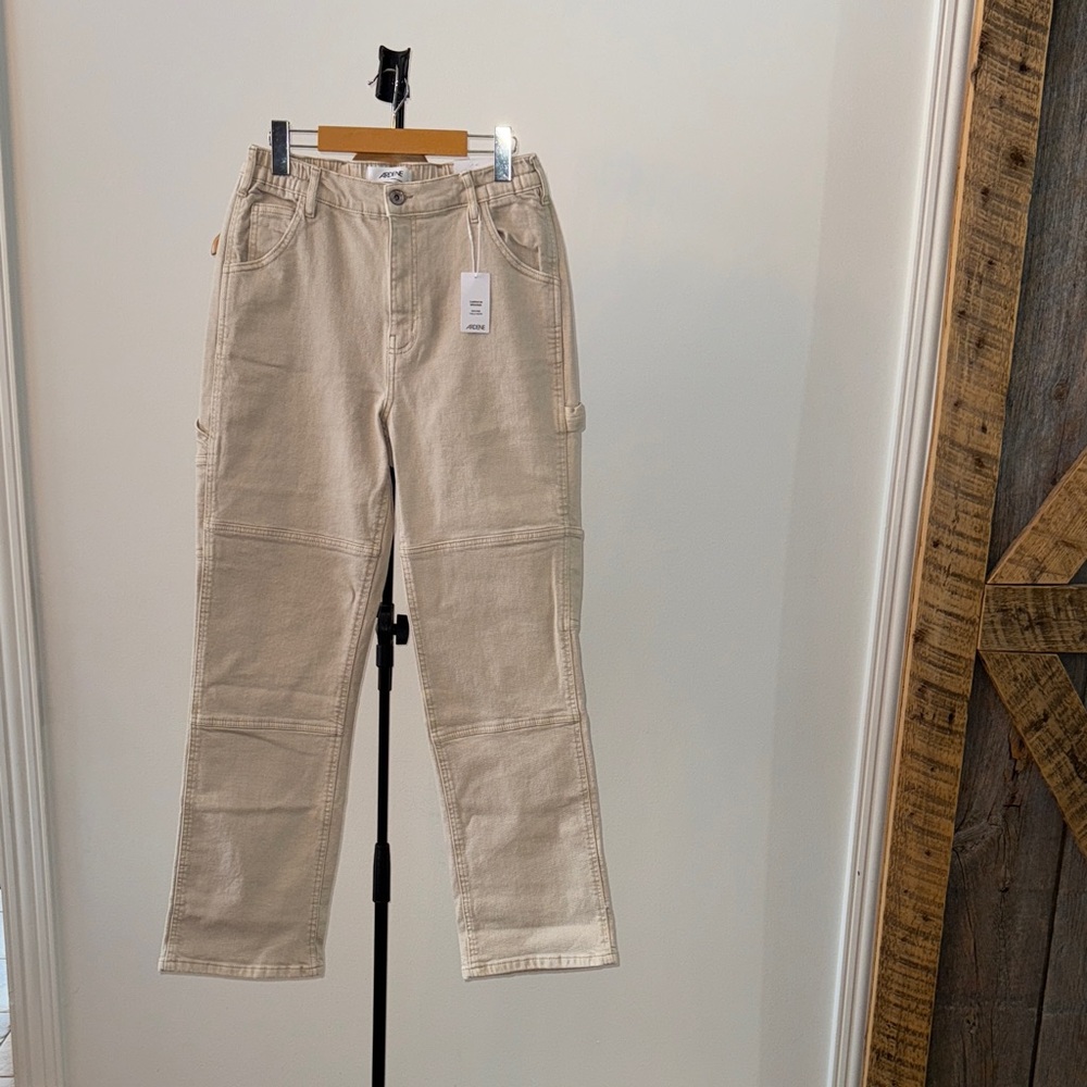 NWT Ardene cream high waisted carpenter pants-Size M
